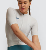 Close-up of the Women's Chalk Classic Cycling Jersey, detailing the fabric quality and silicone hem for a flattering fit