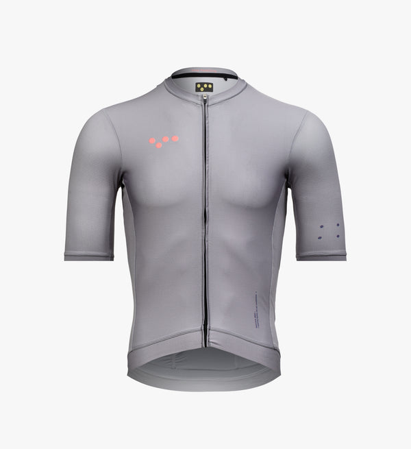 Men's Classic Cycling Jersey in Light Grey – SPF 50-rated jersey with sleek fit and breathable fabric for versatile riding