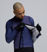 Close-up of waterproof SAB two-way zipper and matte thermal fabric – engineered for winter cycling protection and ventilation
