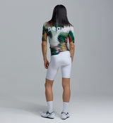 Pedla Colour Wheel Men's Classic Jersey Motion Green - Designed as your go-to cycling jersey for any ride, the Classic Cycling Jersey combines performance, comfort, and style in one essential piece. Whether you're riding long distances or enjoying a casual bike ride, this jersey offers a perfect fit and reliable performance in all conditions.