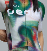 Pedla Colour Wheel Men's Classic Jersey Motion Green - Designed as your go-to cycling jersey for any ride, the Classic Cycling Jersey combines performance, comfort, and style in one essential piece. Whether you're riding long distances or enjoying a casual bike ride, this jersey offers a perfect fit and reliable performance in all conditions.