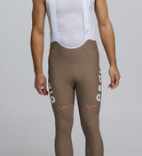 Close-up of Men’s SuperFIT 2.0 Bib Tight in Stone featuring premium fabric, advanced chamois, and detailed stitching