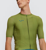 Close-up of the Men's Moss Classic Cycling Jersey, detailing the fabric quality and silicone hem for a flattering fit