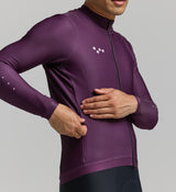 Close-up of brushed thermal fabric and zipper detail – moisture-wicking, breathable knit material with SAB two-way zipper and refined seam construction for winter versatility.