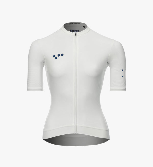 Chalk Women's Classic Cycling Jersey: SPF 50 protection and breathable with added ventilation for summer riding