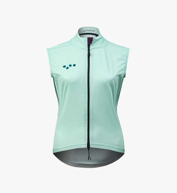 Women’s mint lightweight cycling gilet for all-season riding – windproof, water-resistant, breathable, and packable layer built from recycled performance materials.