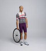 Side profile of Men's LITE Gilet in RideKnit – elasticated armholes and ergonomic cut for flexible layering