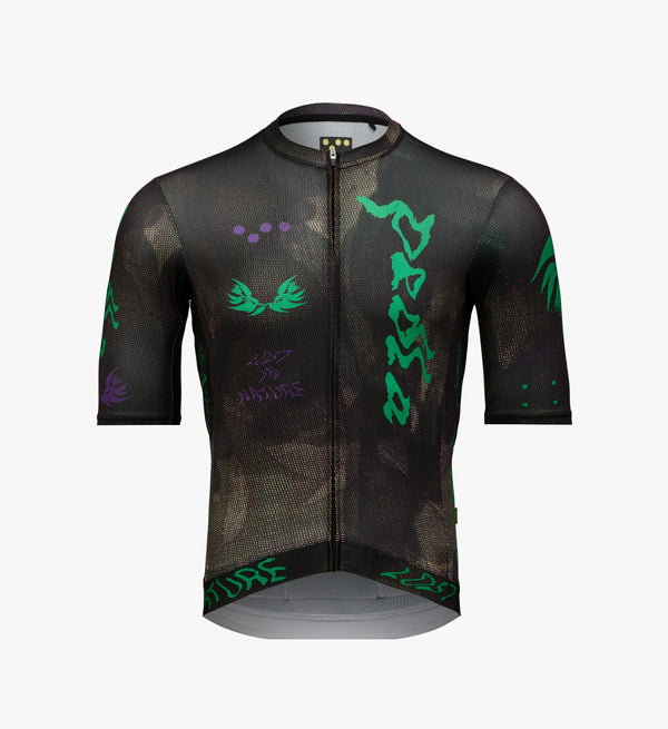 Studio image of the Lost in Nature Men’s Training Jersey – Acid Black, showing clean silhouette and minimalist style.