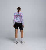 Back view of the Women’s LS Training Jersey – Fade, showing rear pockets, reflective detailing, and fabric texture.