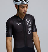 Macro detail of the WOVEN Grid main fabric and Italian high-density chamois in the Men's Pro Pursuit Crit Suit – Black, showcasing advanced texture for breathability, drag reduction, and long-ride comfort.