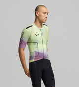 Close-up of AeroPRISMA heat-welded sleeve hems for a seamless, aerodynamic finish.
