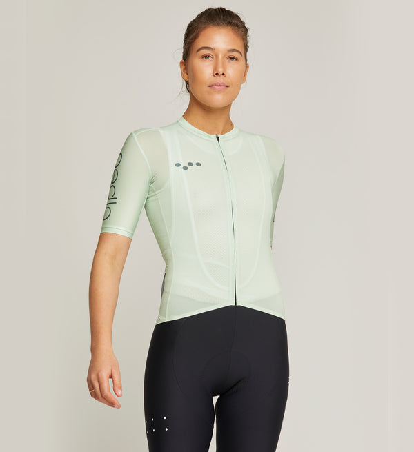 BOLD Womens LunaTECH Cycling Jersey Dusty Lime Moel Front
